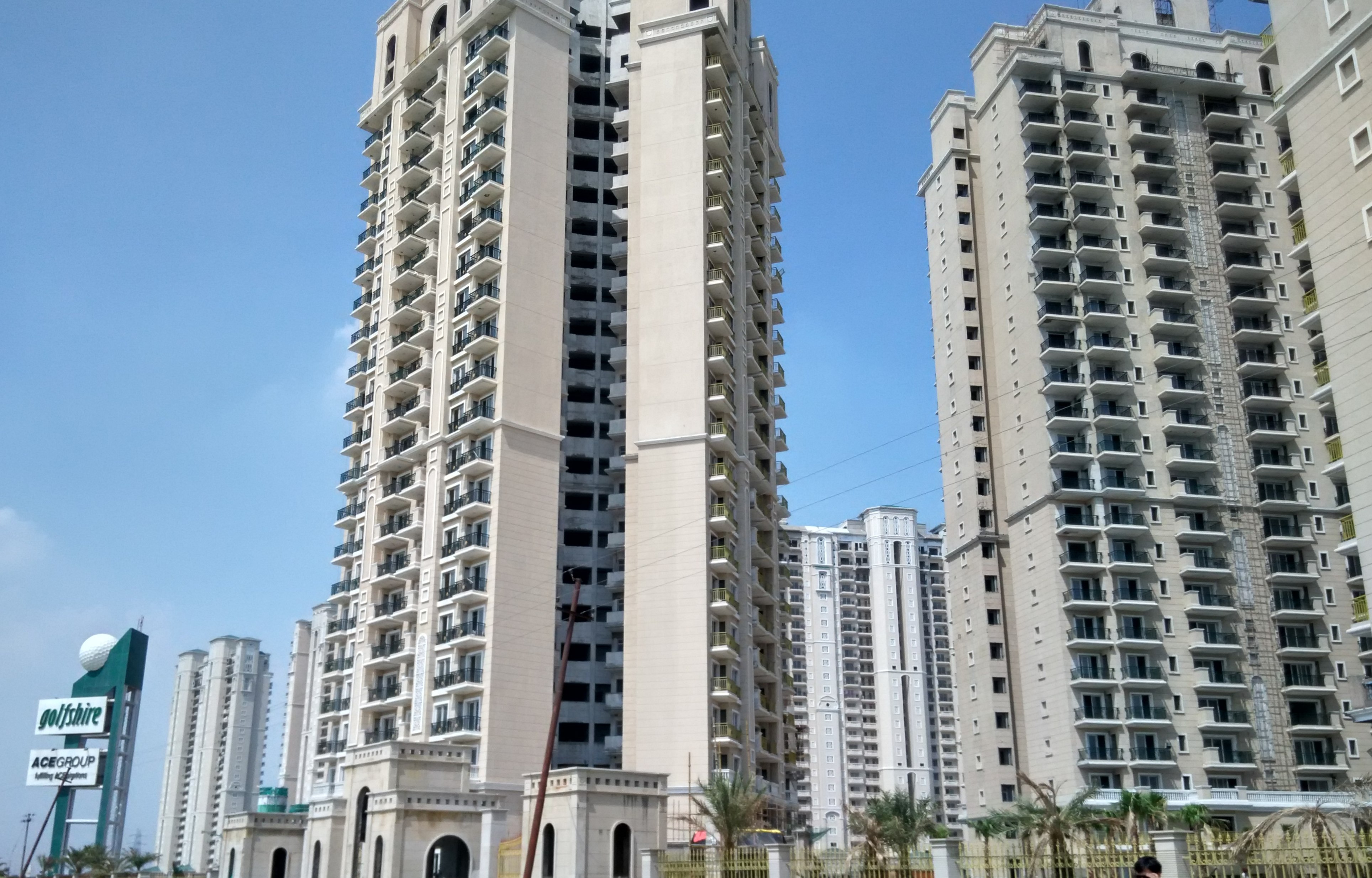 9783ace-golfshire-noida